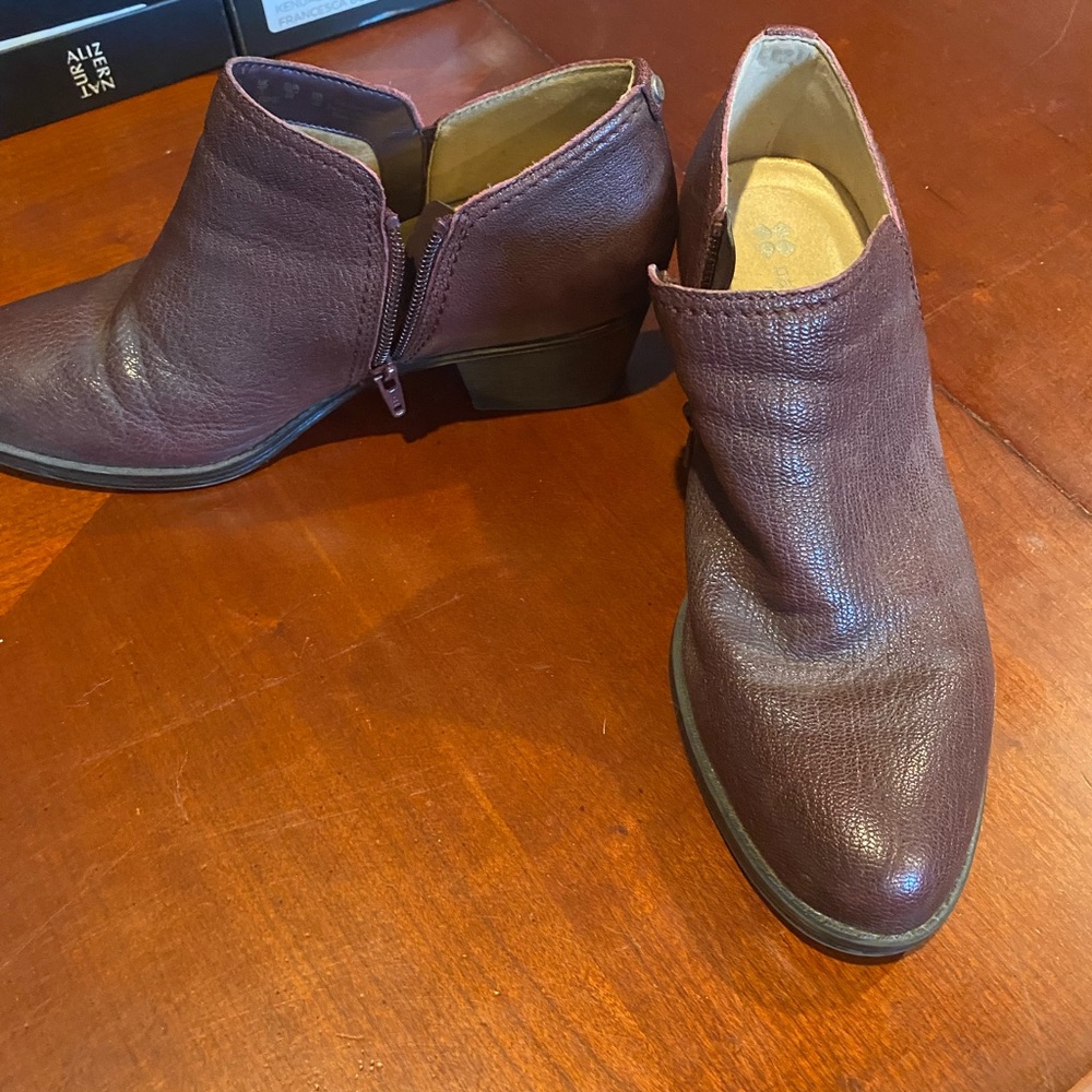 Women’s naturalizer brand booties